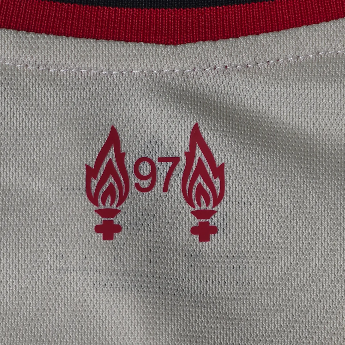 Camiseta visitante Liverpool 25/26 - Temporada 25/26 - Vista 9